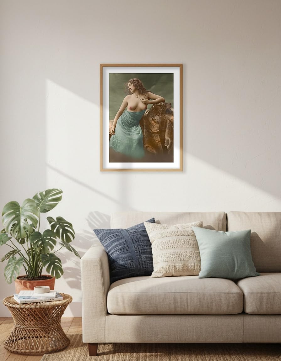 Amazon.com: Seated Young Woman - Female Au Naturel Figure Study